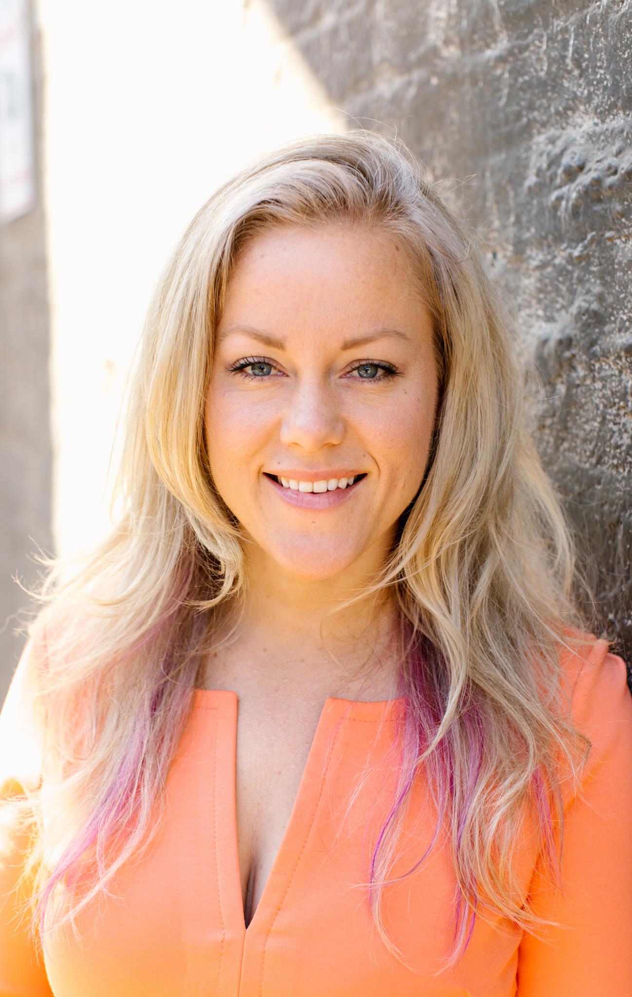 Building Communities And Embracing The Human Side of Tech With Vanessa Shaw UYD Media